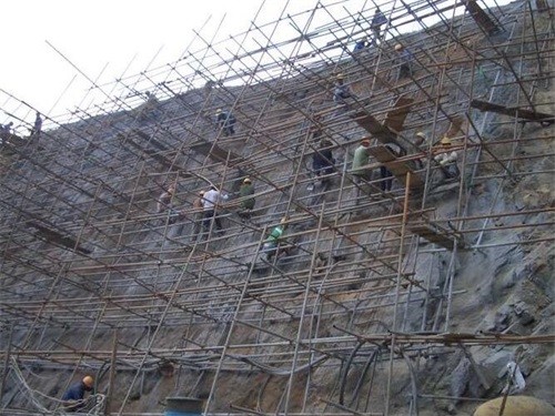 玛多公路桩基检测