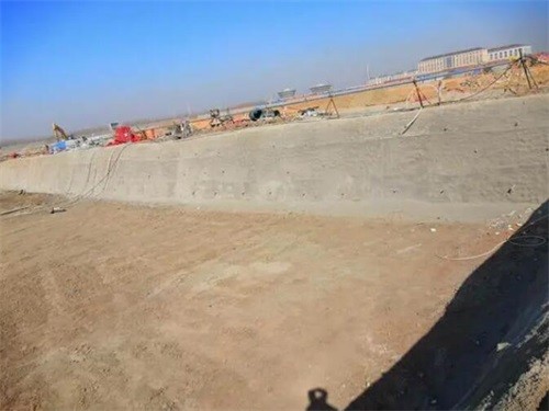 玛多高铁桩基础建设